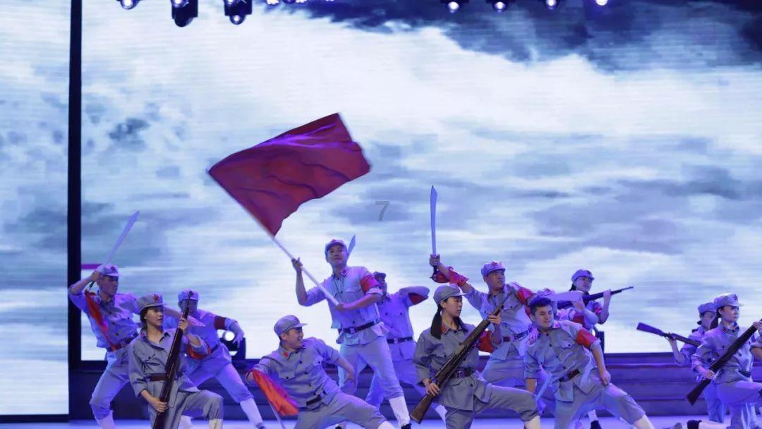 聚焦宏观形势 业内专家共议2024年经济“危”与“机”